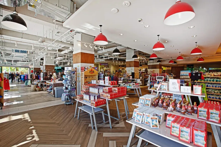 A souvenir and gift shop inside the Galleria Shops complex at Fallsview